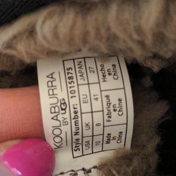 UGGs - Picture 6 of 6